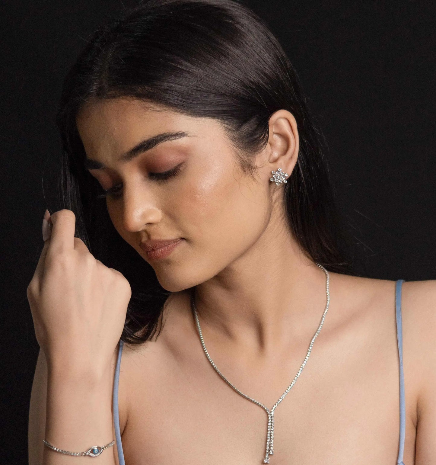 Regalia Necklace Nysa