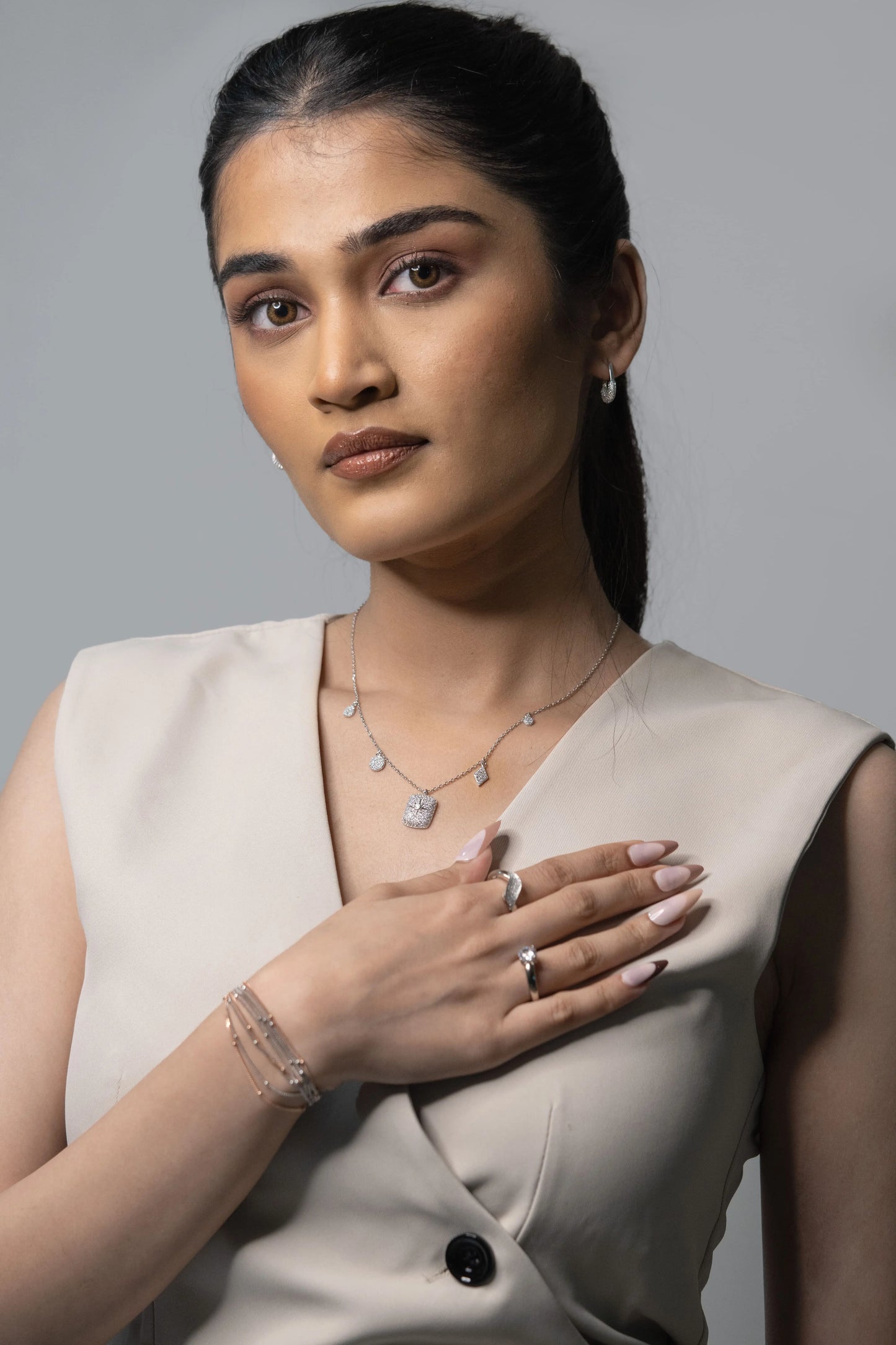 Celeste Necklace Nysa