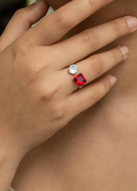 10 Minimalist Silver Jewellery Pieces Every Woman Should Own