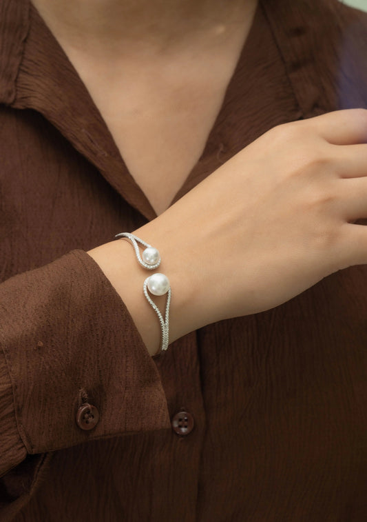 How to Clean Silver Jewellery at Home: Easy Care Guide