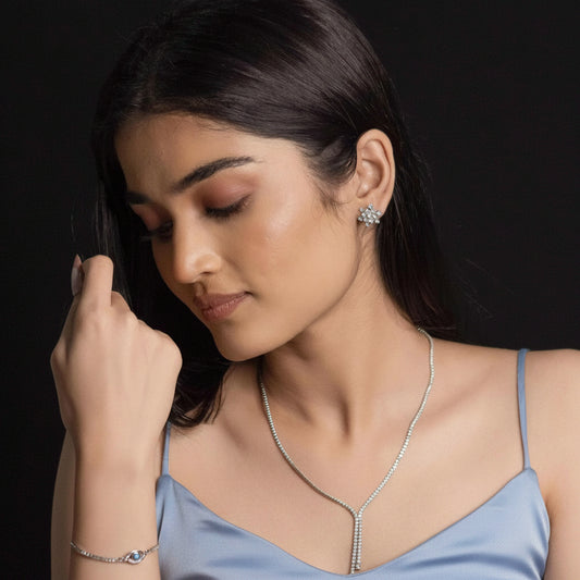 Regalia Necklace Nysa